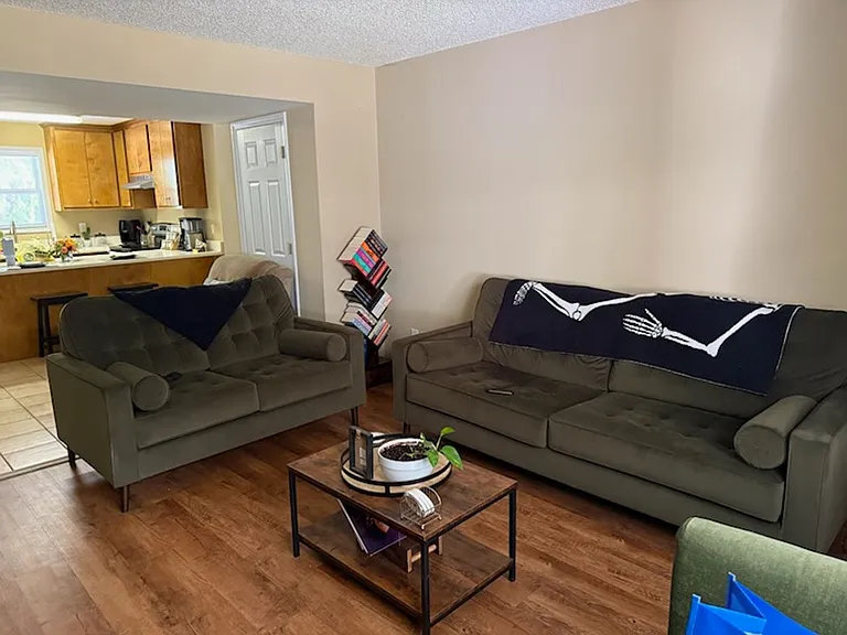 281 Marshbanks St — Photo 21
