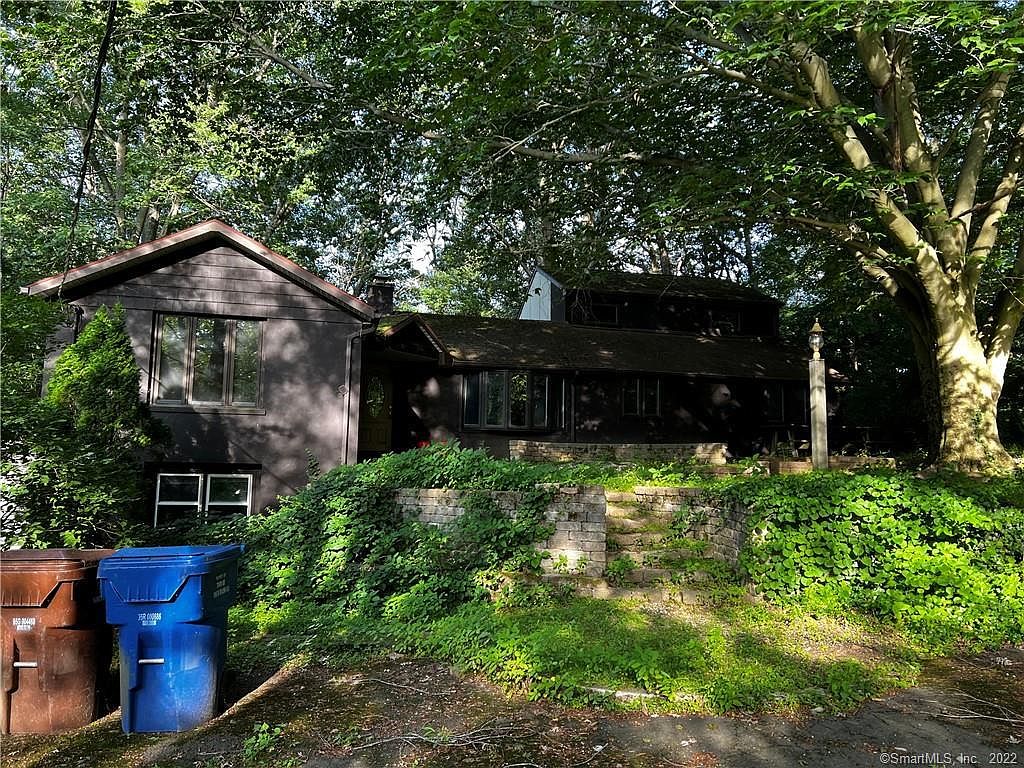 22 Clear Lake Mnr, North Branford, CT 06471 Zillow