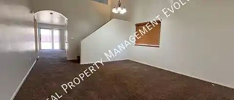 3rd image of 8514 W Miami St