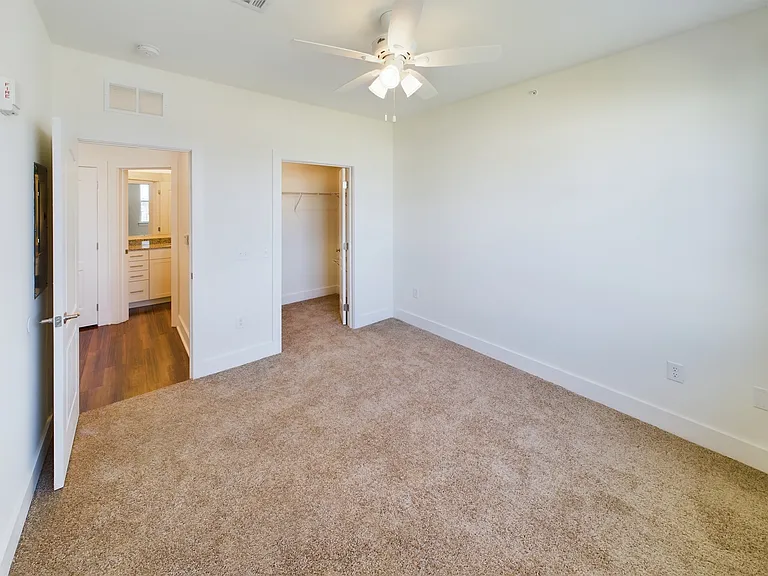 370 Arsdale Ave #28203 — Photo 6