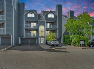 8 Triumph Ct #B, East Rutherford, NJ 07073