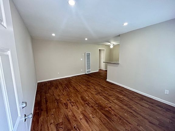 2nd image of 4615 Bancroft St APT 2