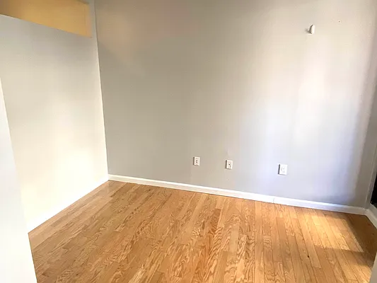 Rented by Tourma Realty LLC | media 19