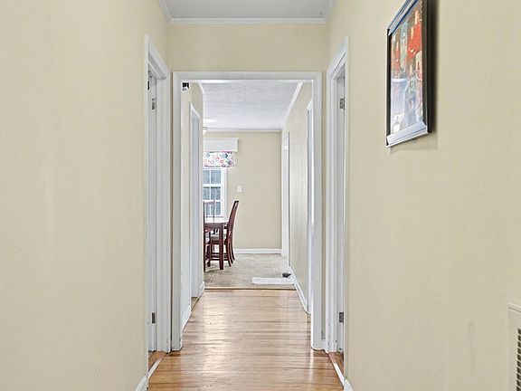 4th image of 67 Lowell St