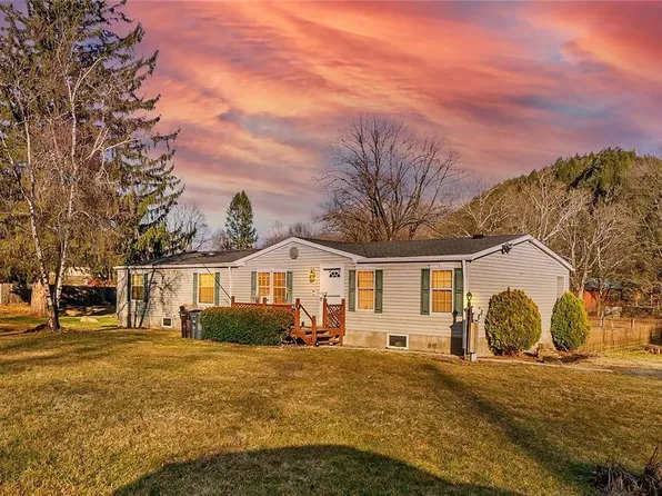 4215 Little Gap Rd, Palmerton, PA 18071