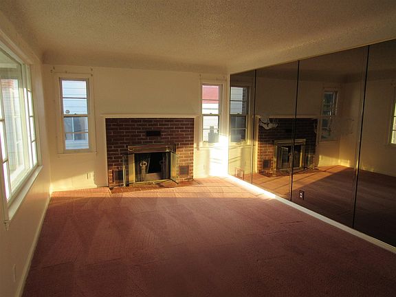 2nd image of 1213 Forest Hill Ave