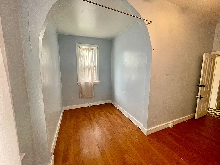 5498 Hays Street — Photo 8