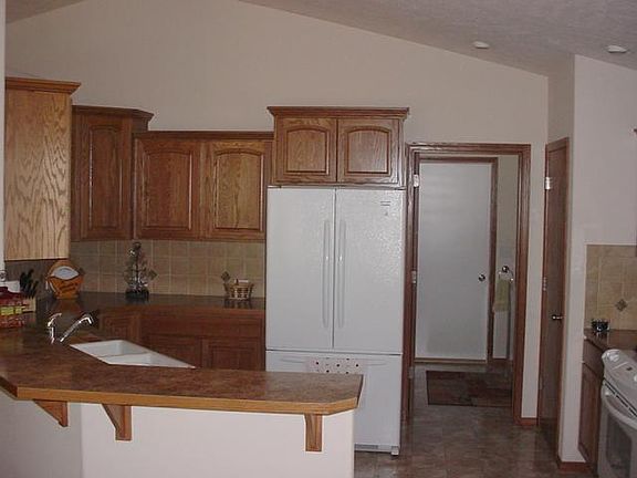 3rd image of 4922 N Elton Ln