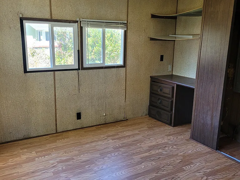2440 Dodane Ave — Photo 14