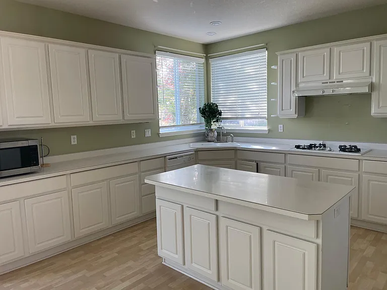 17801 SE 12th Dr — Photo 5