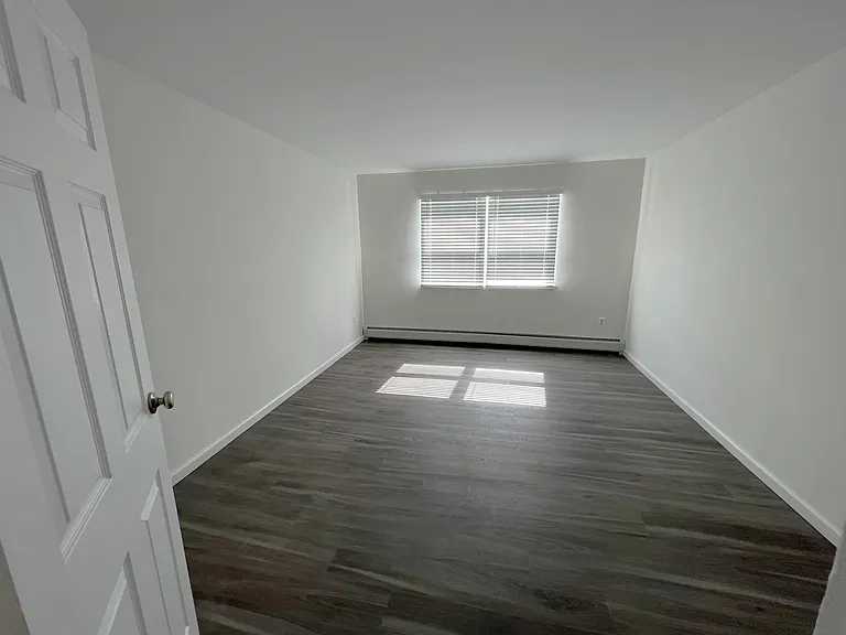 Large, bright bedrooms