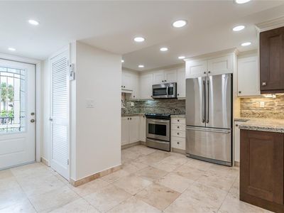 711 S Hollybrook Dr #201, Hollywood, FL, 33025