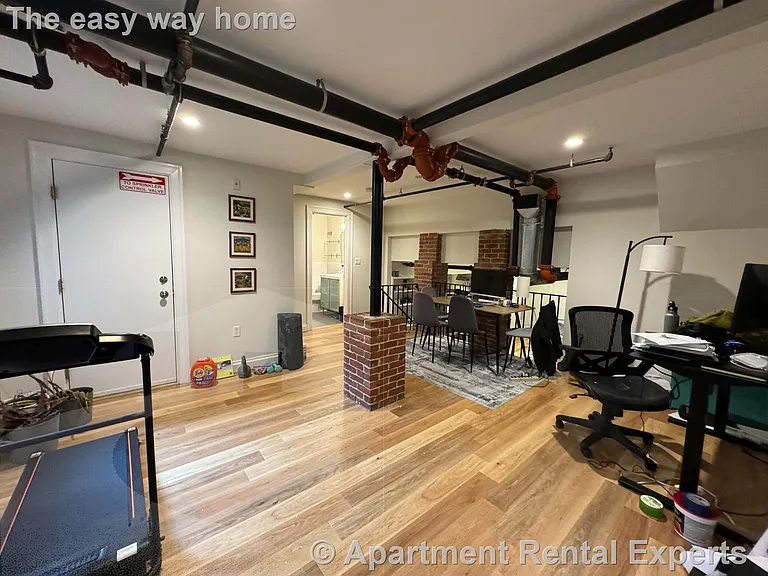 1110 Massachusetts Ave — Photo 5