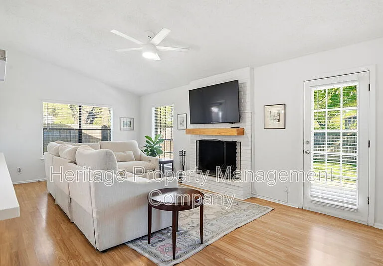 13402 Langtry St — Photo 12