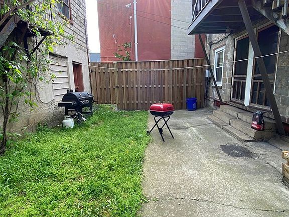 4th image of 678 Northampton St #2W