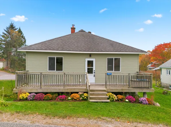 523 High St, Georgian Bay, ON P0C 1H0