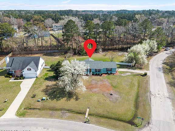 5th image of 236 Bobbys Drive