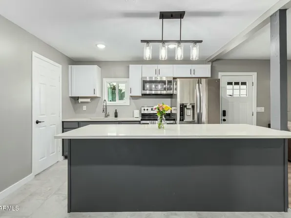 1425 N 64TH Street, Mesa, AZ 85205