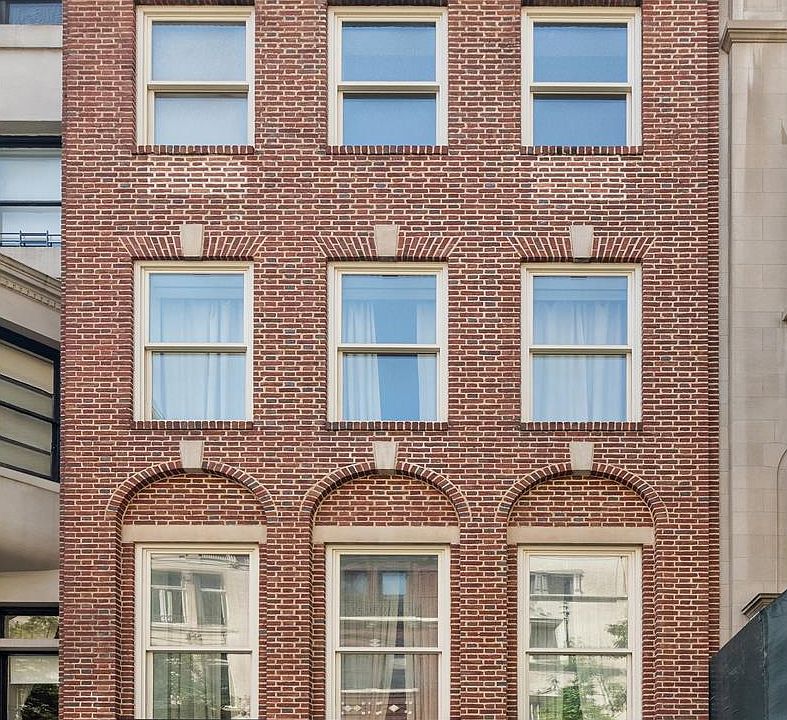 1st image of 12 E 80th St