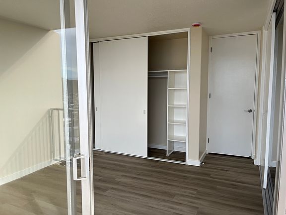 5th image of 4300 Waialae Ave #2404
