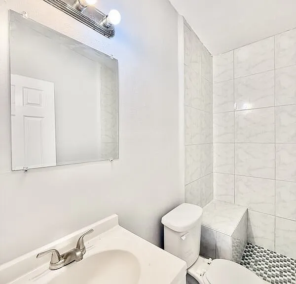 617 Pent St — Photo 44