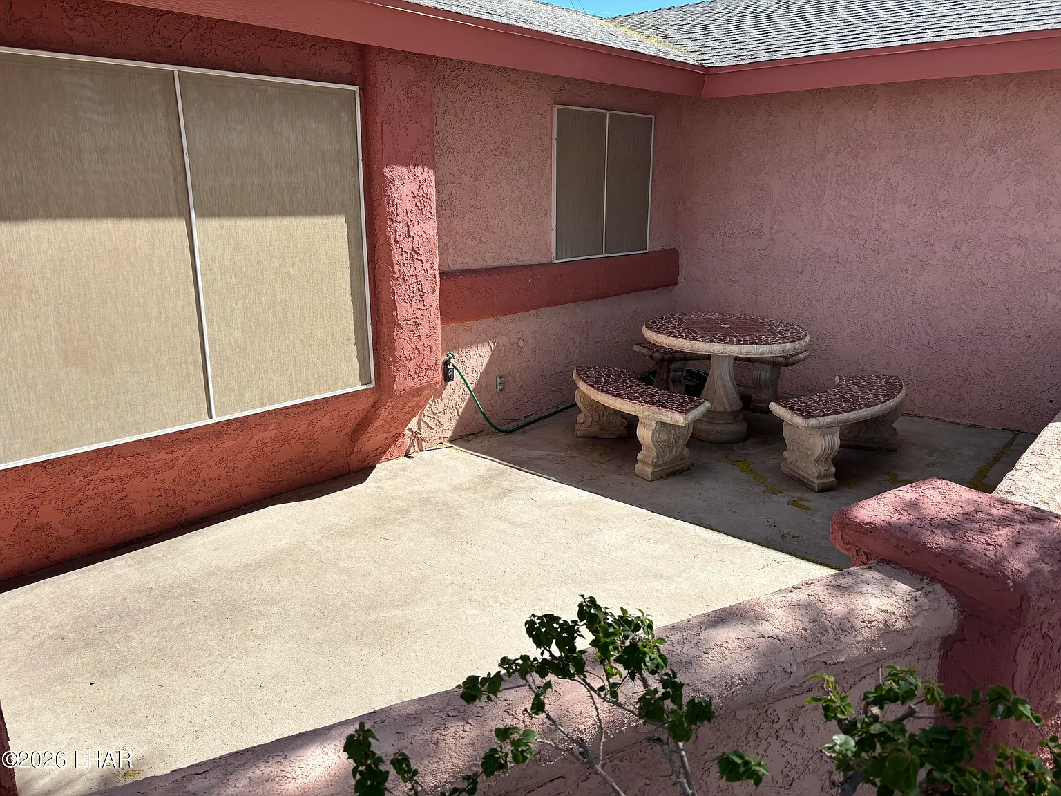4 bed, 2.0 bath, 1794 sqft, $2,600 — Photo 3