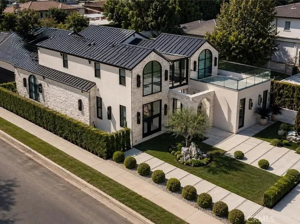 2055 Parnell Ave, Los Angeles, CA 90025