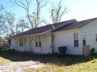 2675 Delaware St, Beaumont, TX 77703