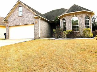 664 Waterford Ln, Calera, AL 35040