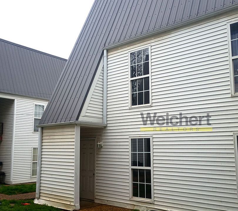 1st image of 106 N 7th St #4
