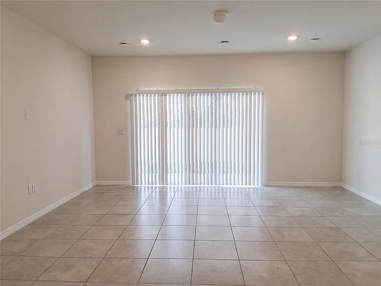 4556 Sparkling Shell Ave — Photo 4