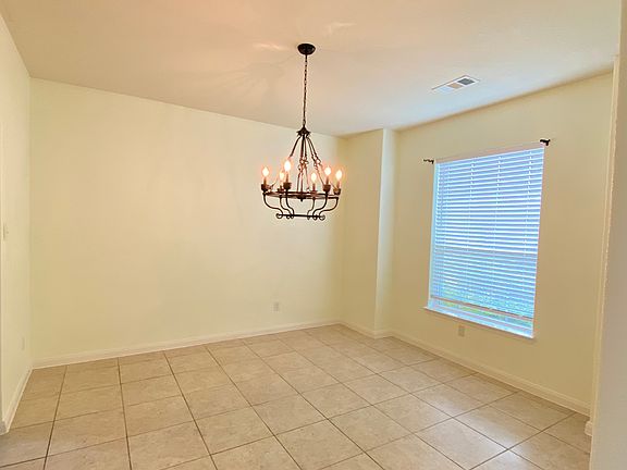 5th image of 2305 Mulberry Dr