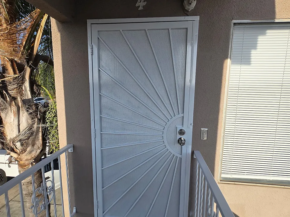 3465 Valle Ave #4