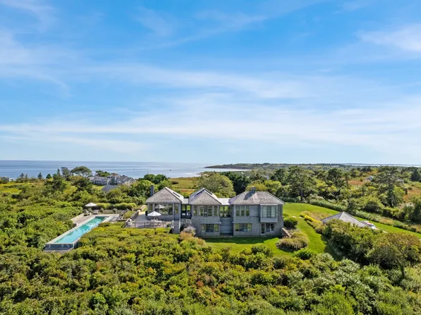 2 Squibnocket Rd, Chilmark, MA 02535