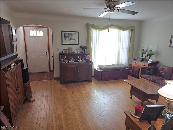 4th image of 1124 Irene Rd