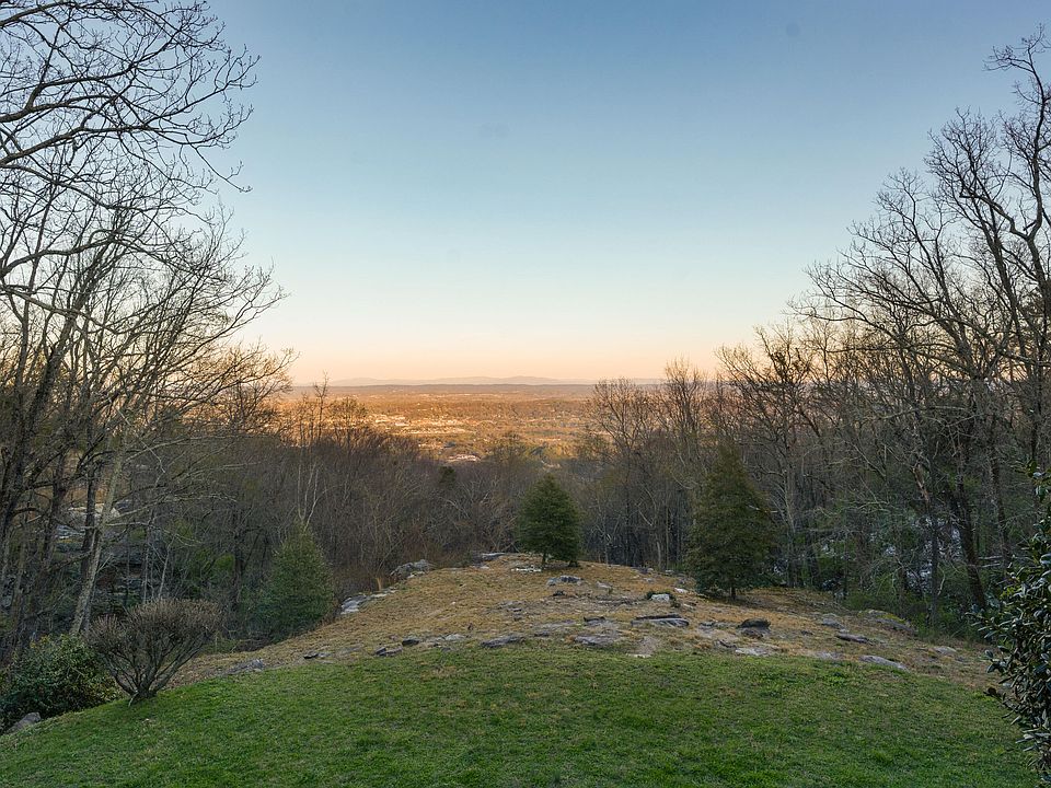 97th image of 1001 Fleetwood Dr