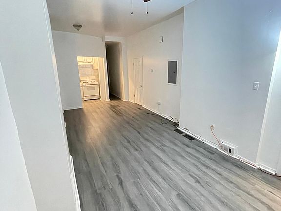 3rd image of 3842 N Park Ave Floor 1