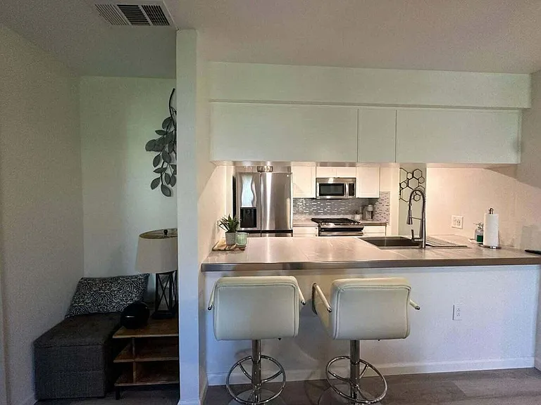 2023 N Via Miraleste — Photo 10