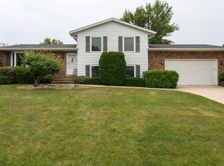 1925 Audubon Dr, Waterloo, IA 50701