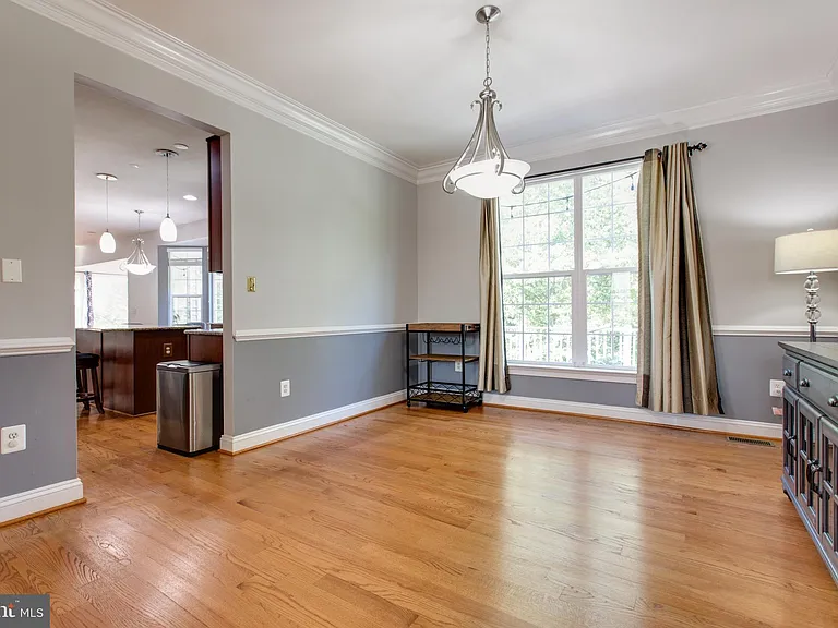 2191 Oak Forest Dr — Photo 15
