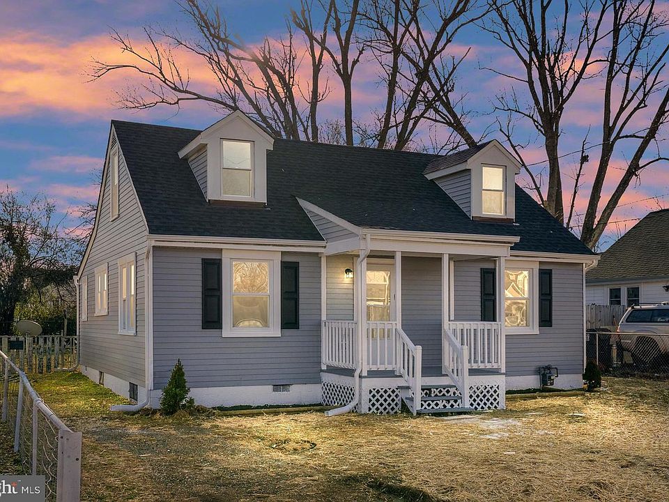 1st image of 107 Mosby St