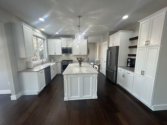 5th image of 2611 Arbor Chase Dr NE