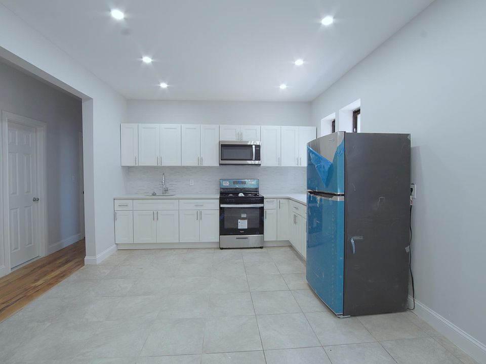 1st image of 845 E 232nd St #1