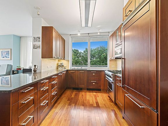 3rd image of 640 W 237th St APT 4D