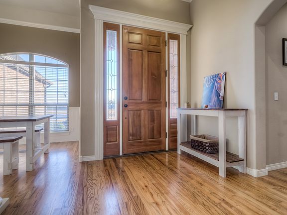 3rd image of 1351 E Teresa Ave
