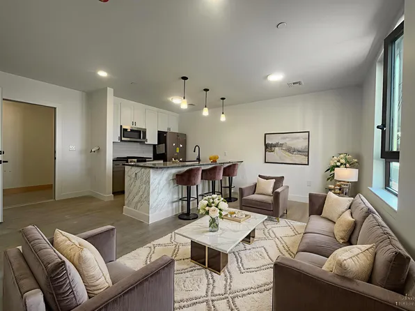 58 Union St #602, Newark, NJ 07105
