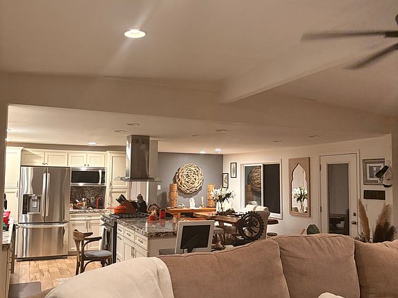 2nd image of 1470 Ridgeway St #D