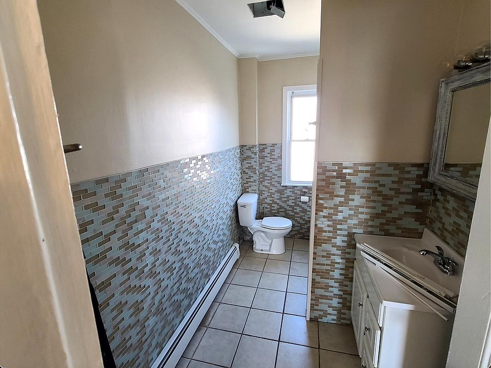 126 Lynnfield St Peabody MA Zillow