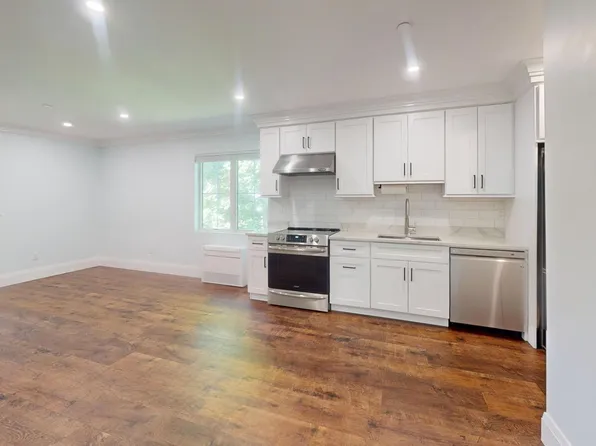 159 Boston Post Rd #C2, East Lyme, CT 06333