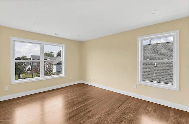 805 Saint Johns Ave — Photo 19